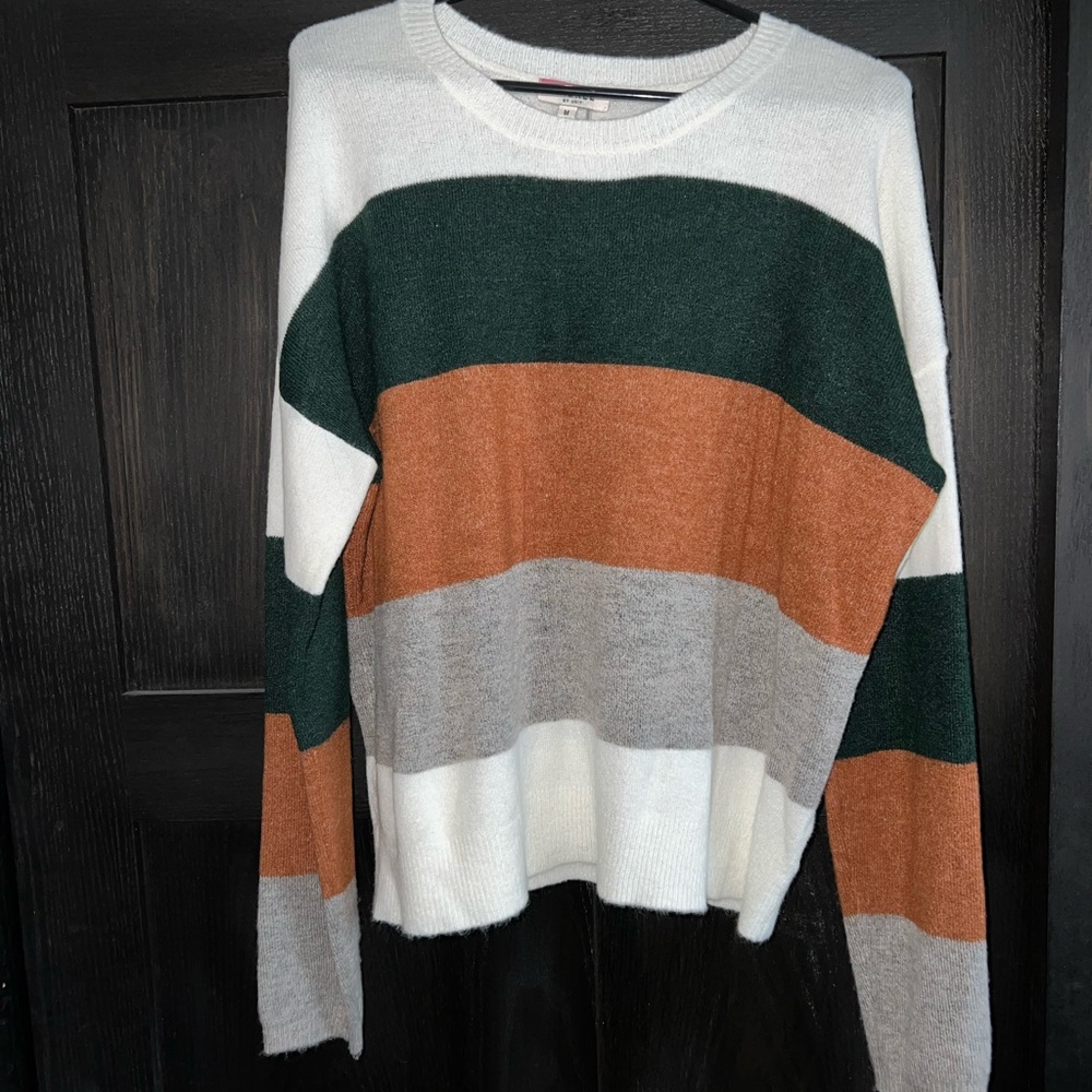 Long sleeve soft sweater